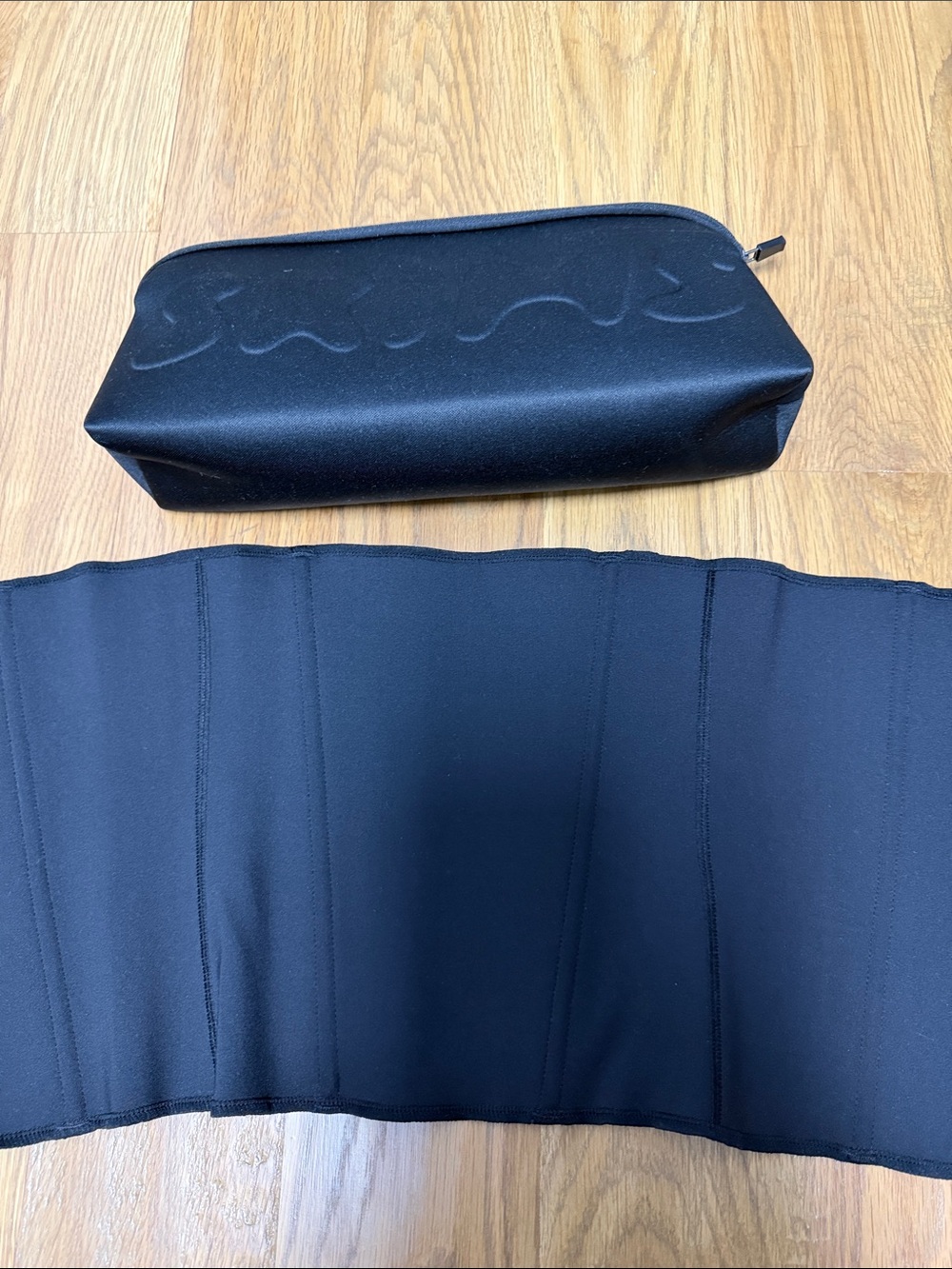 SKIMS Black Waist Trainer with Branded Carry Pouch - Picture 3 of 4